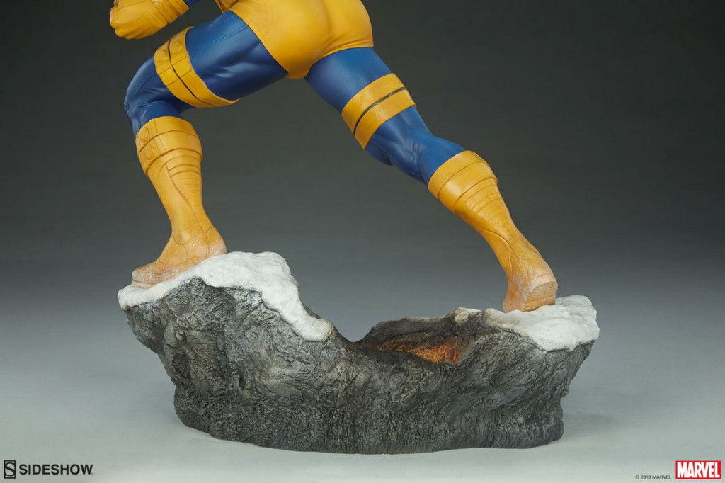 Sideshow: 17-inch X-Men - Cyclops/Laser Eye Statue
