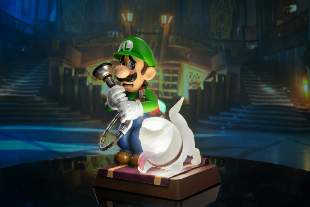 First 4 Figures: 9-inch Louis Ocean Pavilion 3