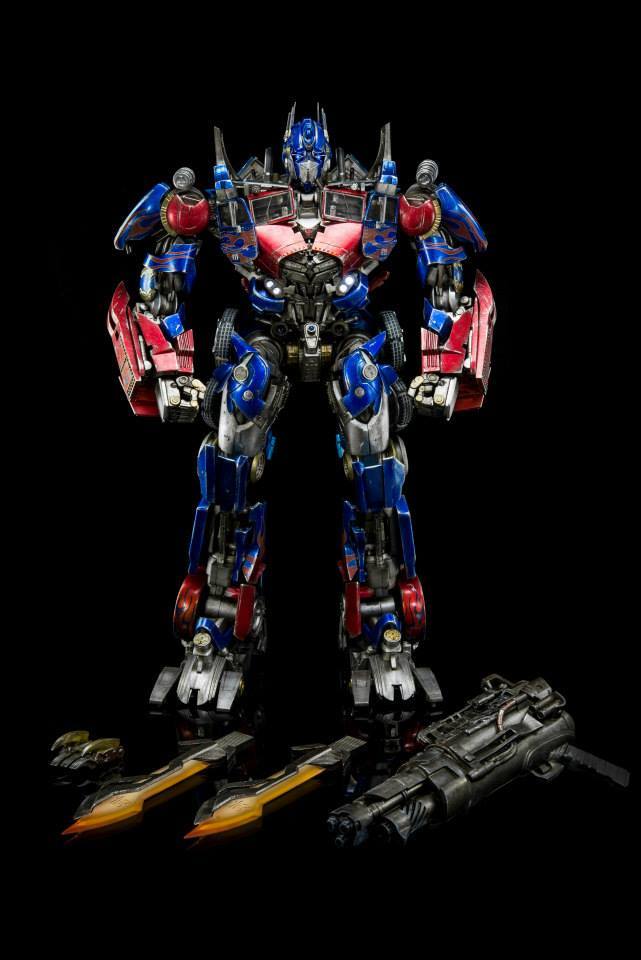 Transfromers - Optimus Prime (Exclusive version) ThreeA