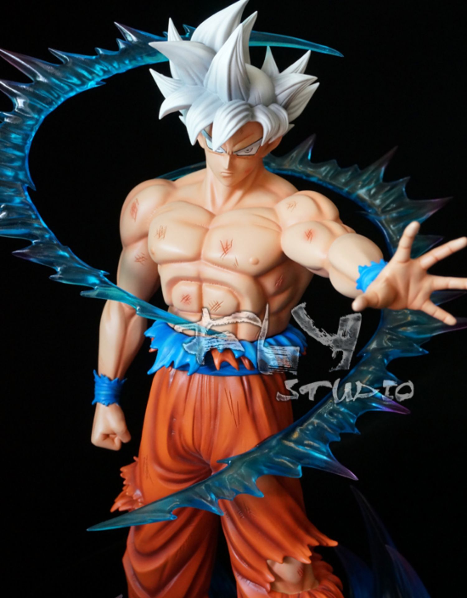 Fly Studio - Ultra Instinct Goku