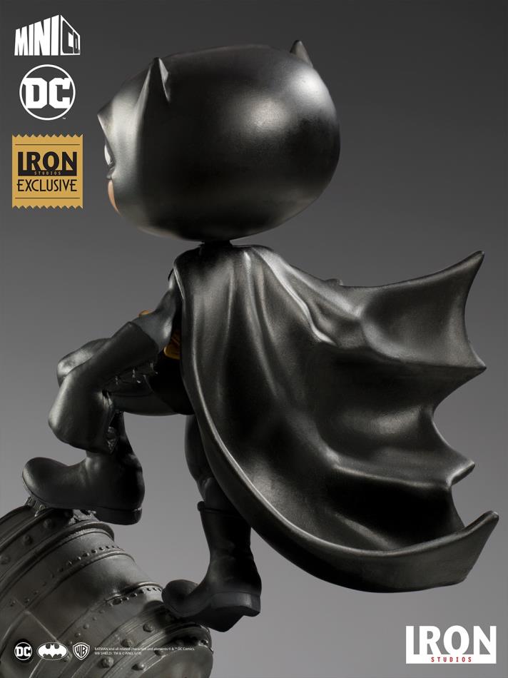 Iron Studios: Batman Black Suit - DC Comics Minico