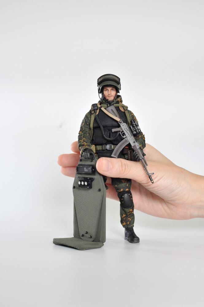 Crazy Figure 1/12 Russian Special Forces Alpha Heavy Shield Hand