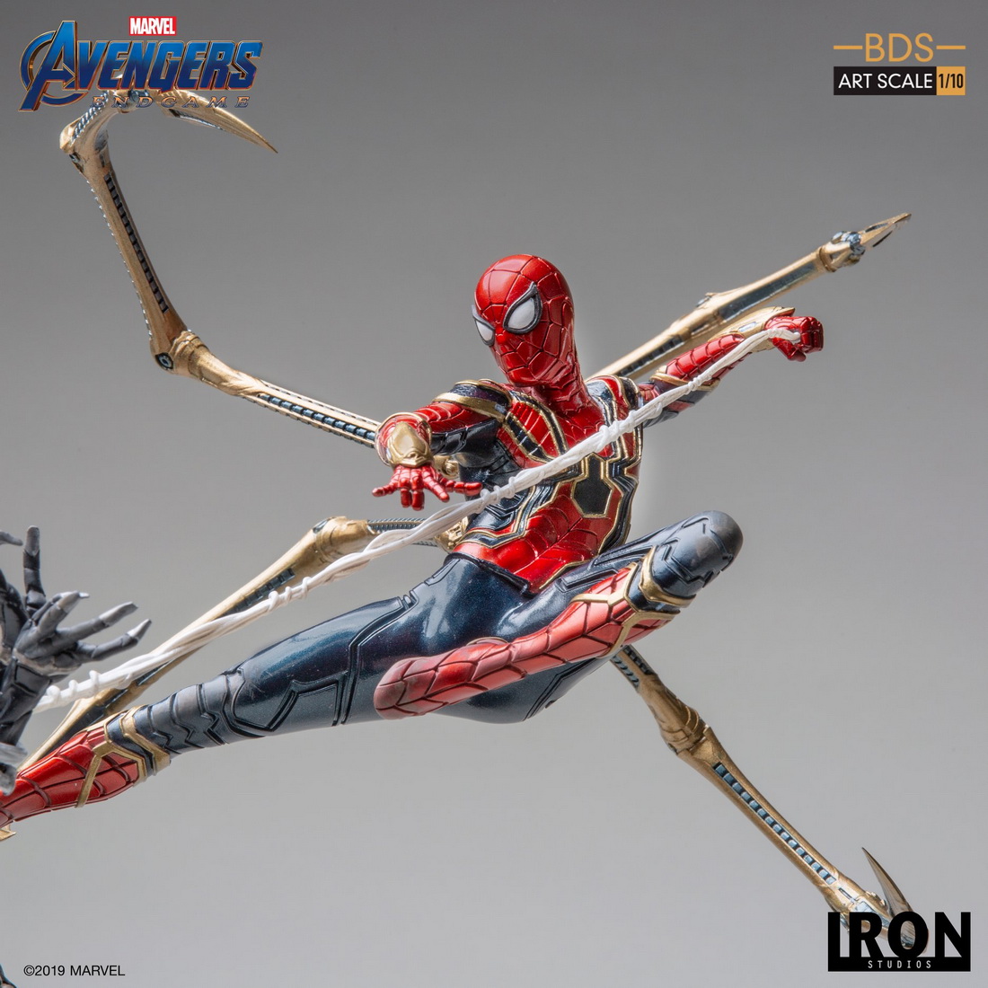Ironstudio Iron Spider Vs Outrider