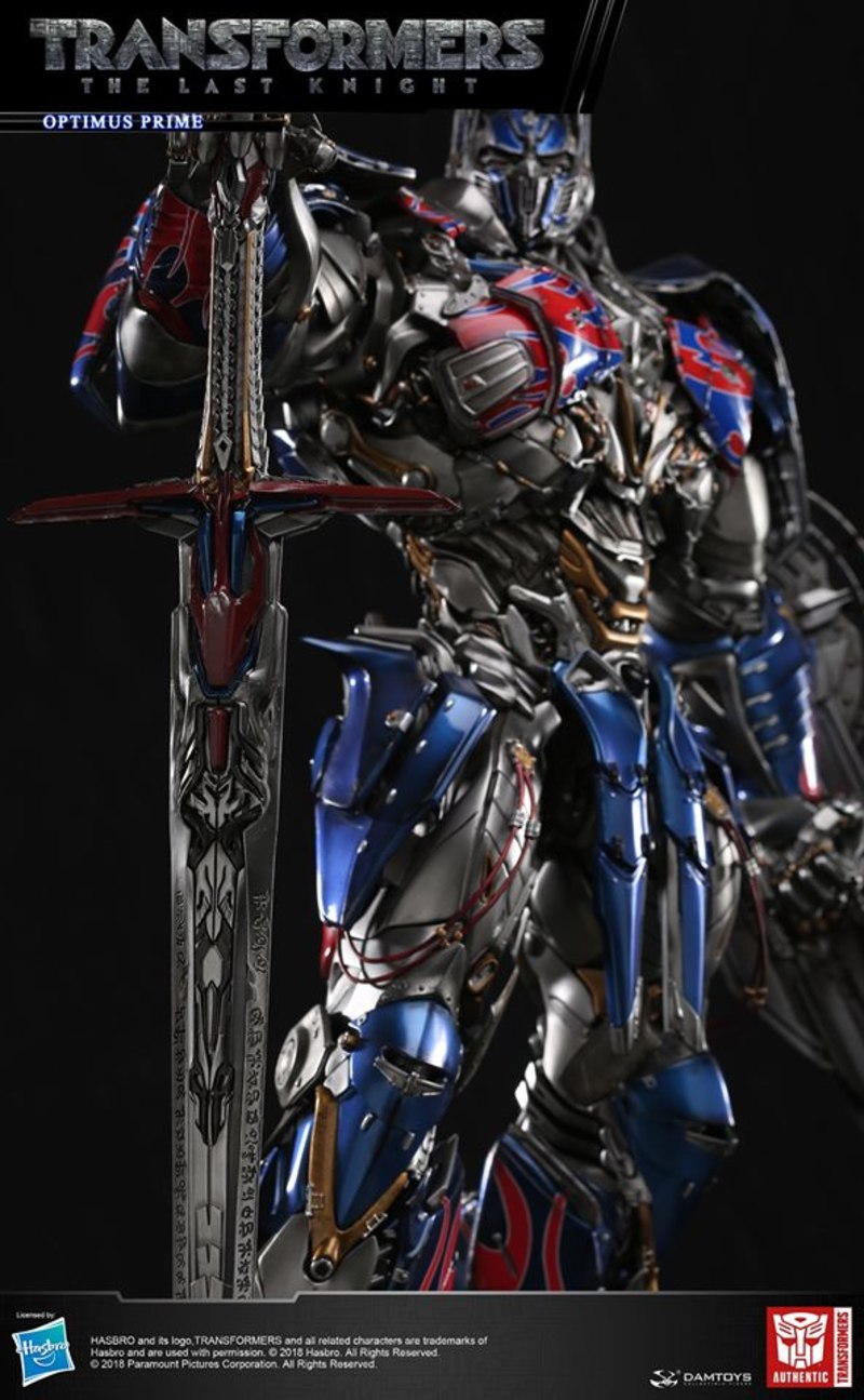 DAMTOYS CLASSIC SERIES: 29-INCH TRANSFORMERS :THE LAST KNIGHT OPTIMUS PRIME LIGHT-UP STATUE
