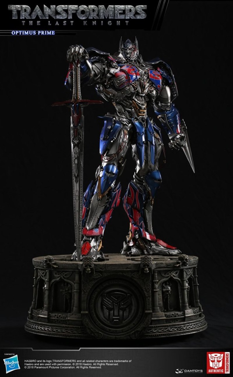 DAMTOYS CLASSIC SERIES: 29-INCH TRANSFORMERS :THE LAST KNIGHT OPTIMUS PRIME LIGHT-UP STATUE