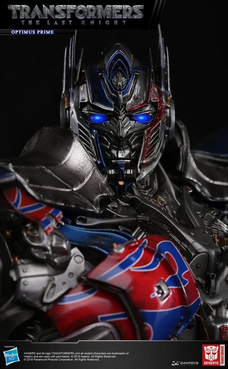 DAMTOYS CLASSIC SERIES: 29-INCH TRANSFORMERS :THE LAST KNIGHT OPTIMUS PRIME LIGHT-UP STATUE