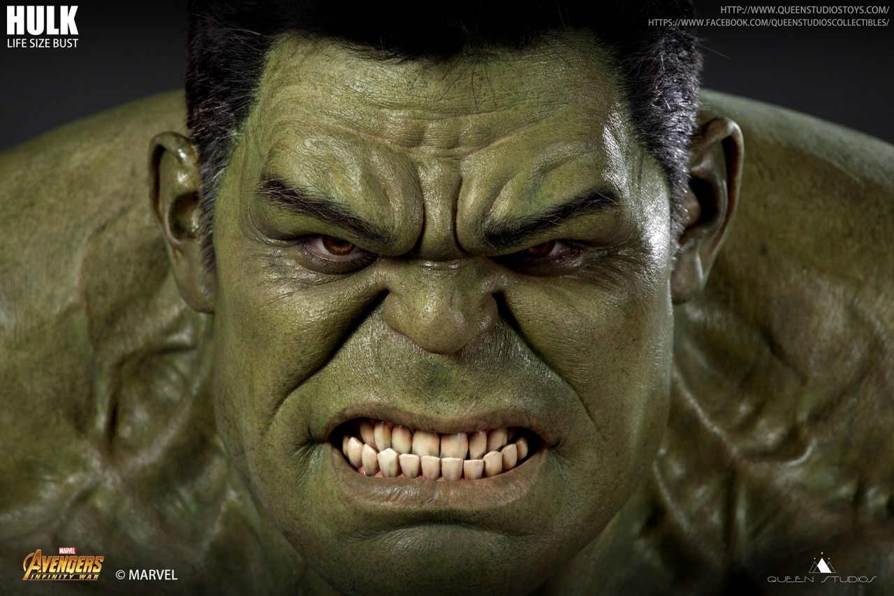Queen Studios Green Hulk Life-Size Bust