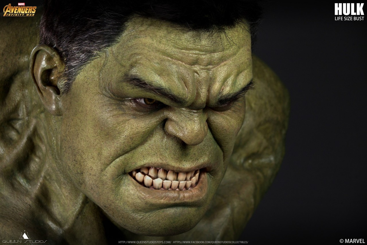 Queen Studios Green Hulk Life-Size Bust
