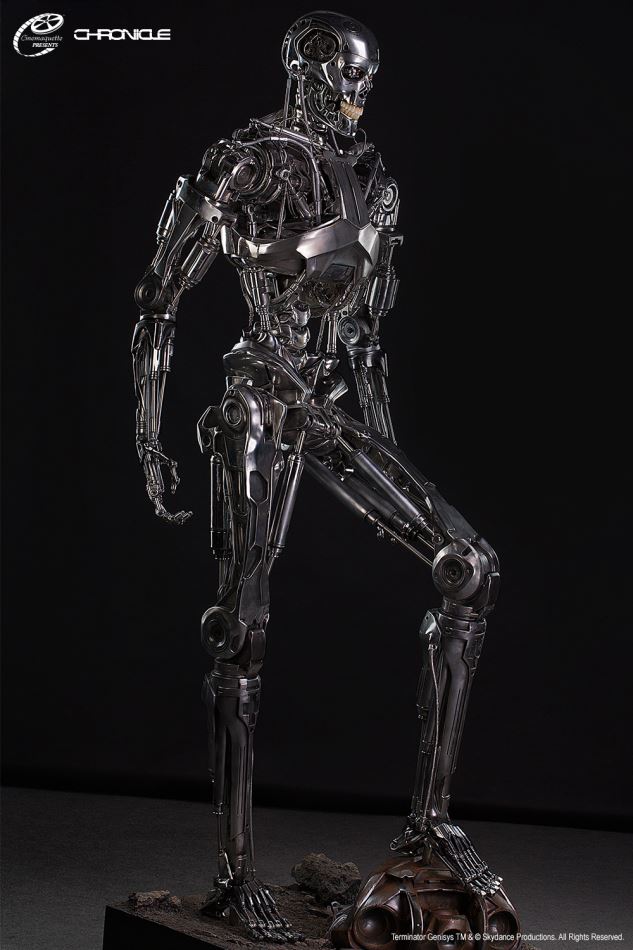 TERMINATOR GENISYS: LIFE SIZED T-800 ENDOSKELETON STATUE