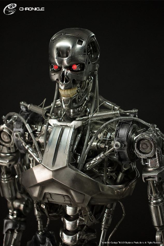 TERMINATOR GENISYS: LIFE SIZED T-800 ENDOSKELETON STATUE