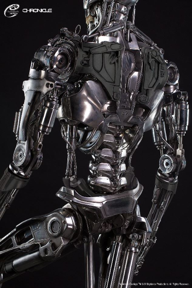 TERMINATOR GENISYS: LIFE SIZED T-800 ENDOSKELETON STATUE