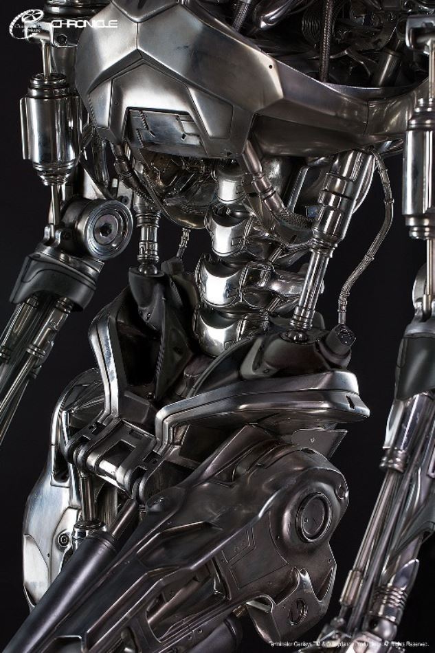 TERMINATOR GENISYS: LIFE SIZED T-800 ENDOSKELETON STATUE