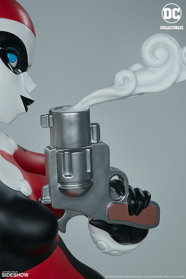 DC Collectibles Harley Quinn Life-Size Figure
