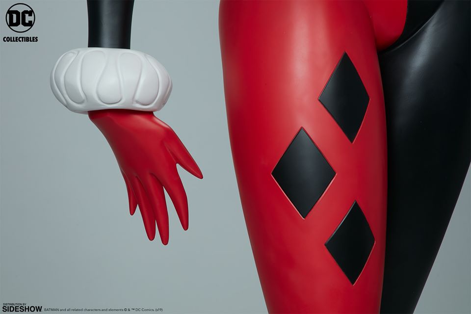 DC Collectibles Harley Quinn Life-Size Figure