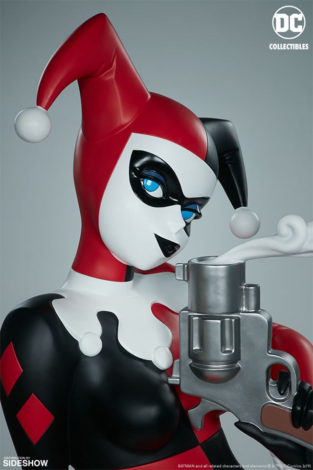 DC Collectibles Harley Quinn Life-Size Figure