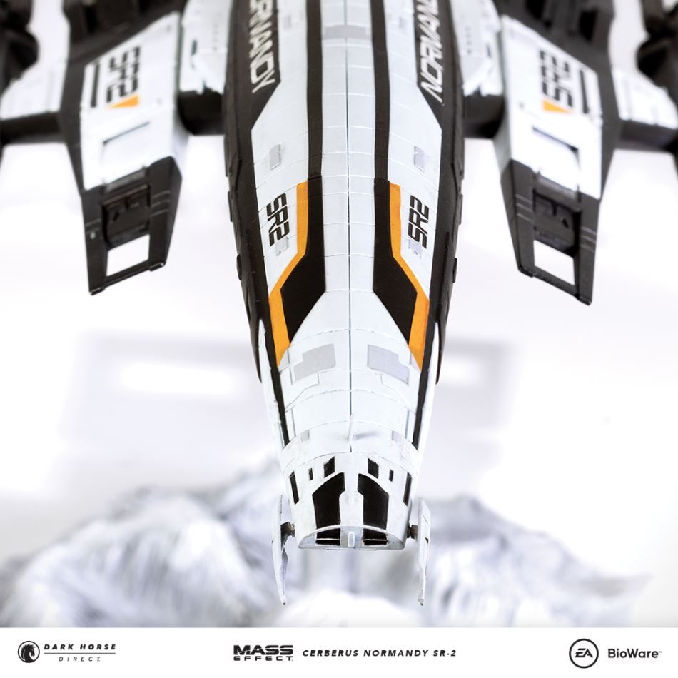 Mass Effect: Cerberus Normandy SR-2 Replica