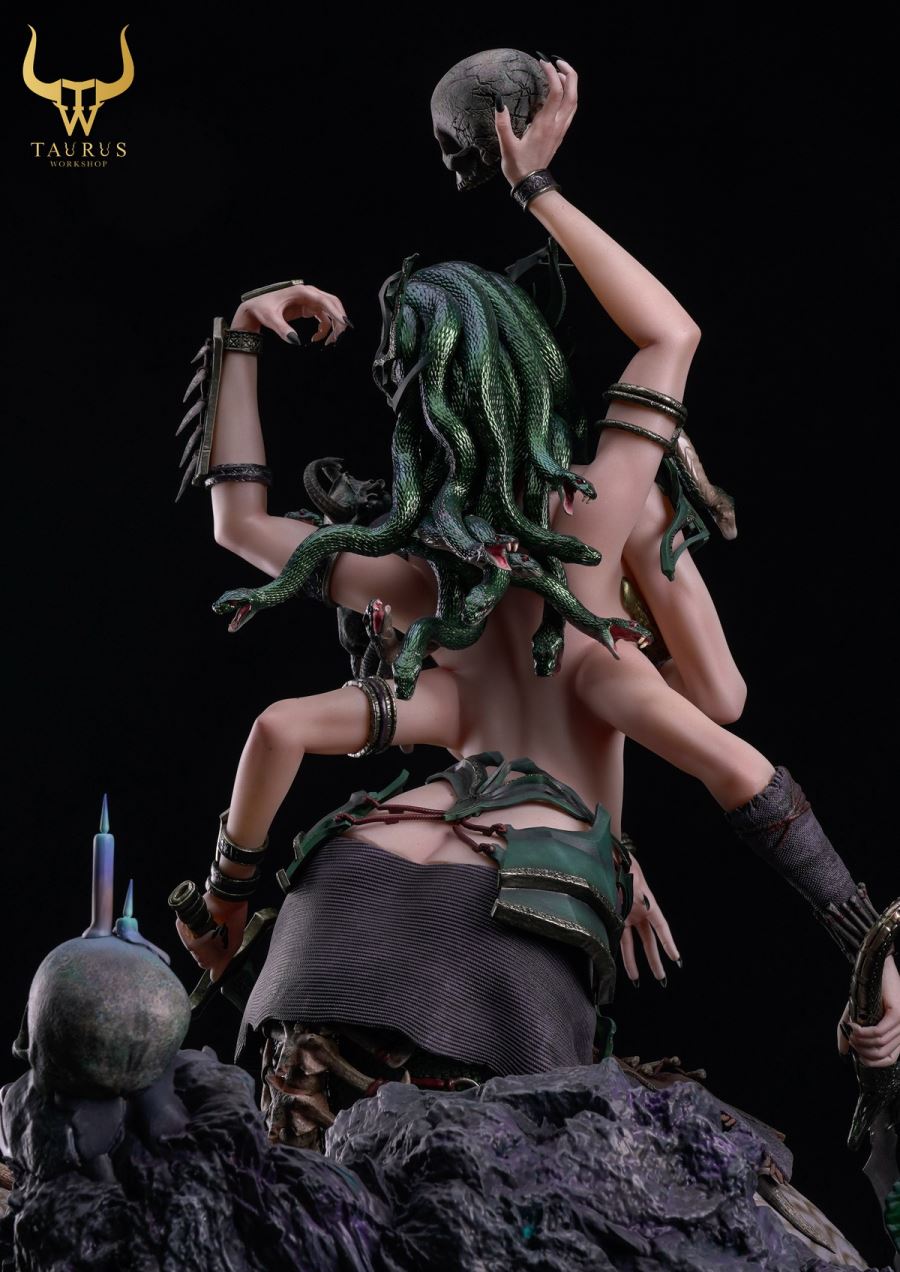 QUEENS OF OBLIVION 1/4 SKALYTHIA