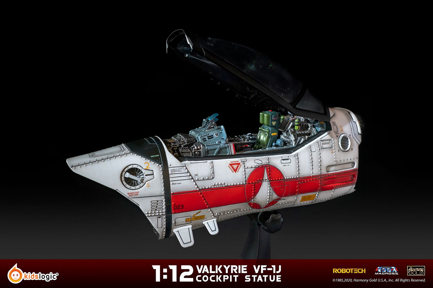 1/12 Robotech Macross Valkyrie VF1J Cockpit Statue