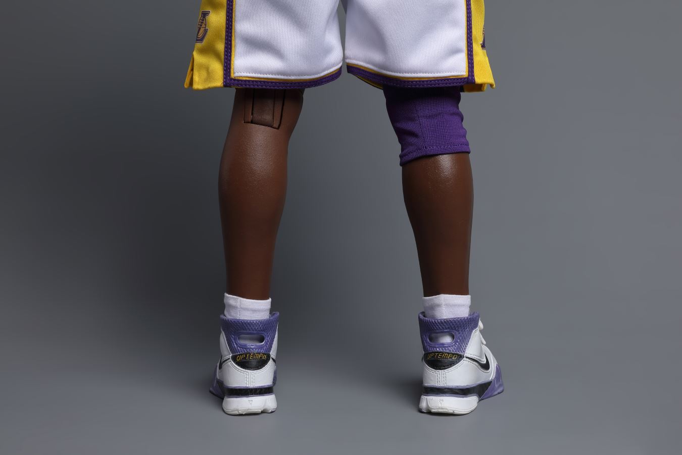AD-024 1/4 Kobe 8