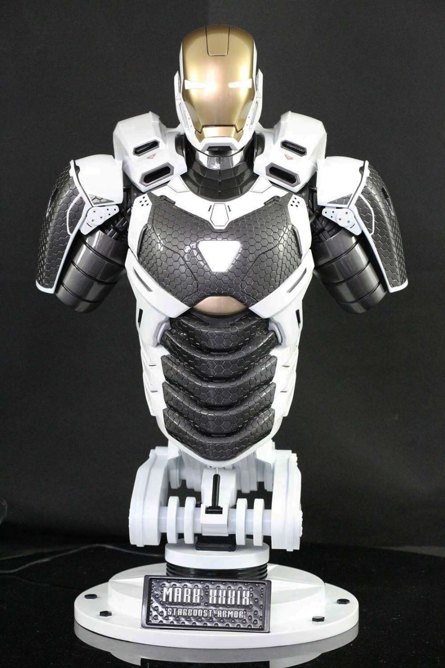 1/2 IRON MAN Iron Man Mark 39 Gemini Bust