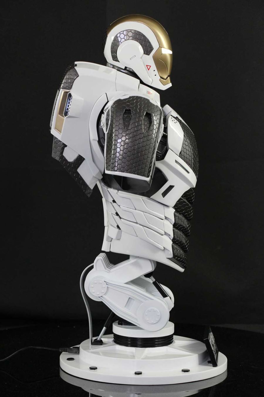 1/2 IRON MAN Iron Man Mark 39 Gemini Bust