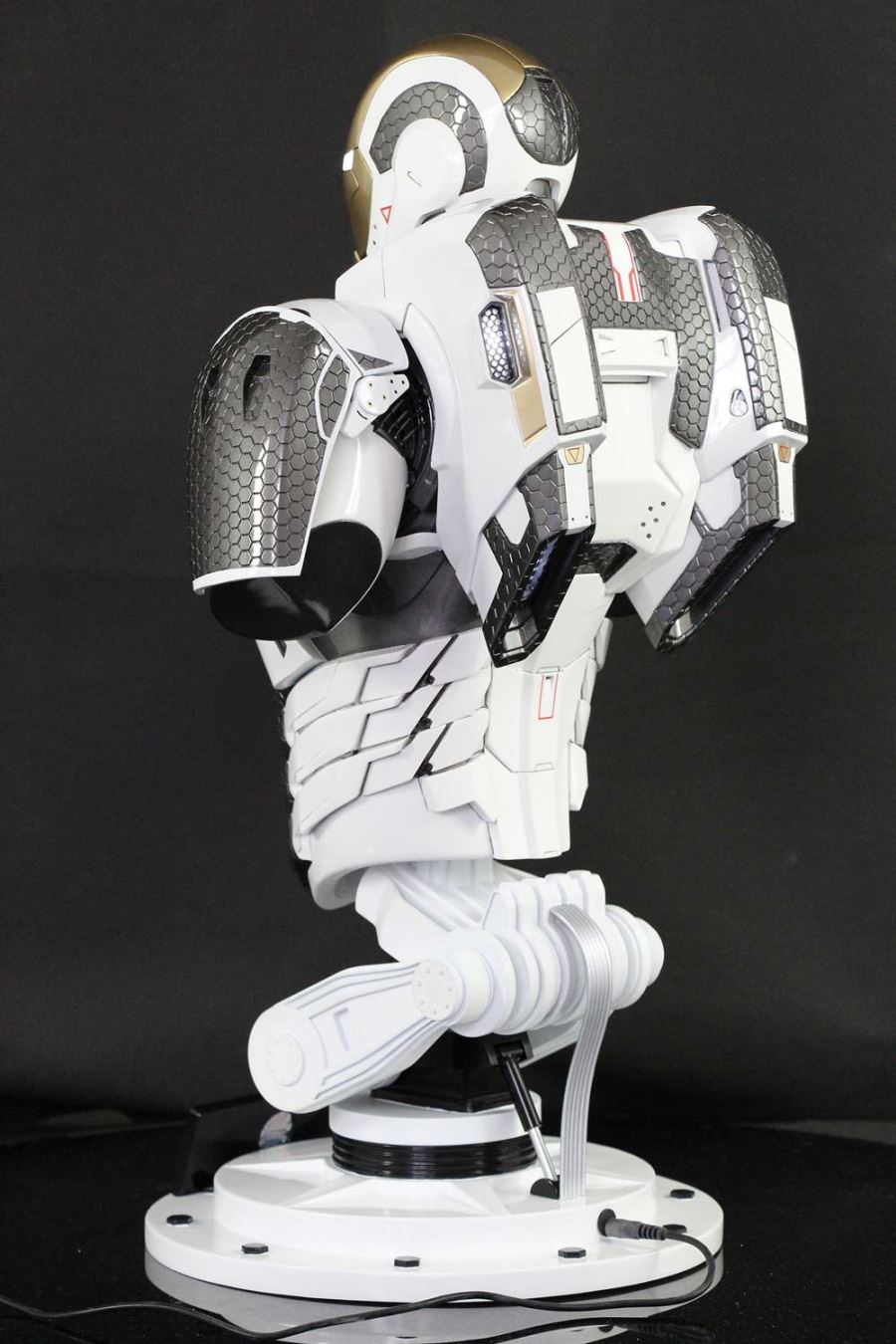 1/2 IRON MAN Iron Man Mark 39 Gemini Bust