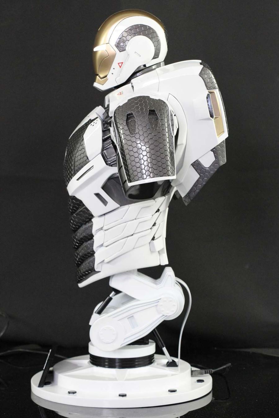 1/2 IRON MAN Iron Man Mark 39 Gemini Bust