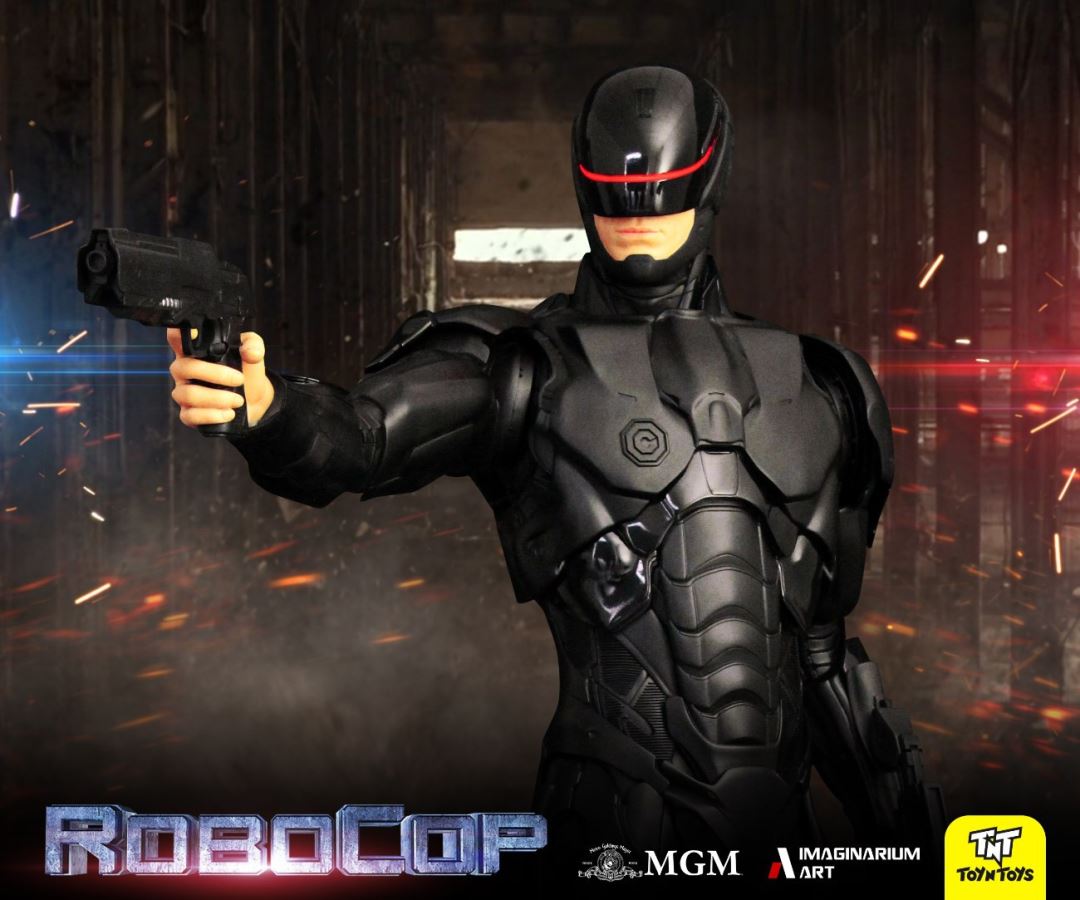 1/2 RoboCop 3.0 statue
