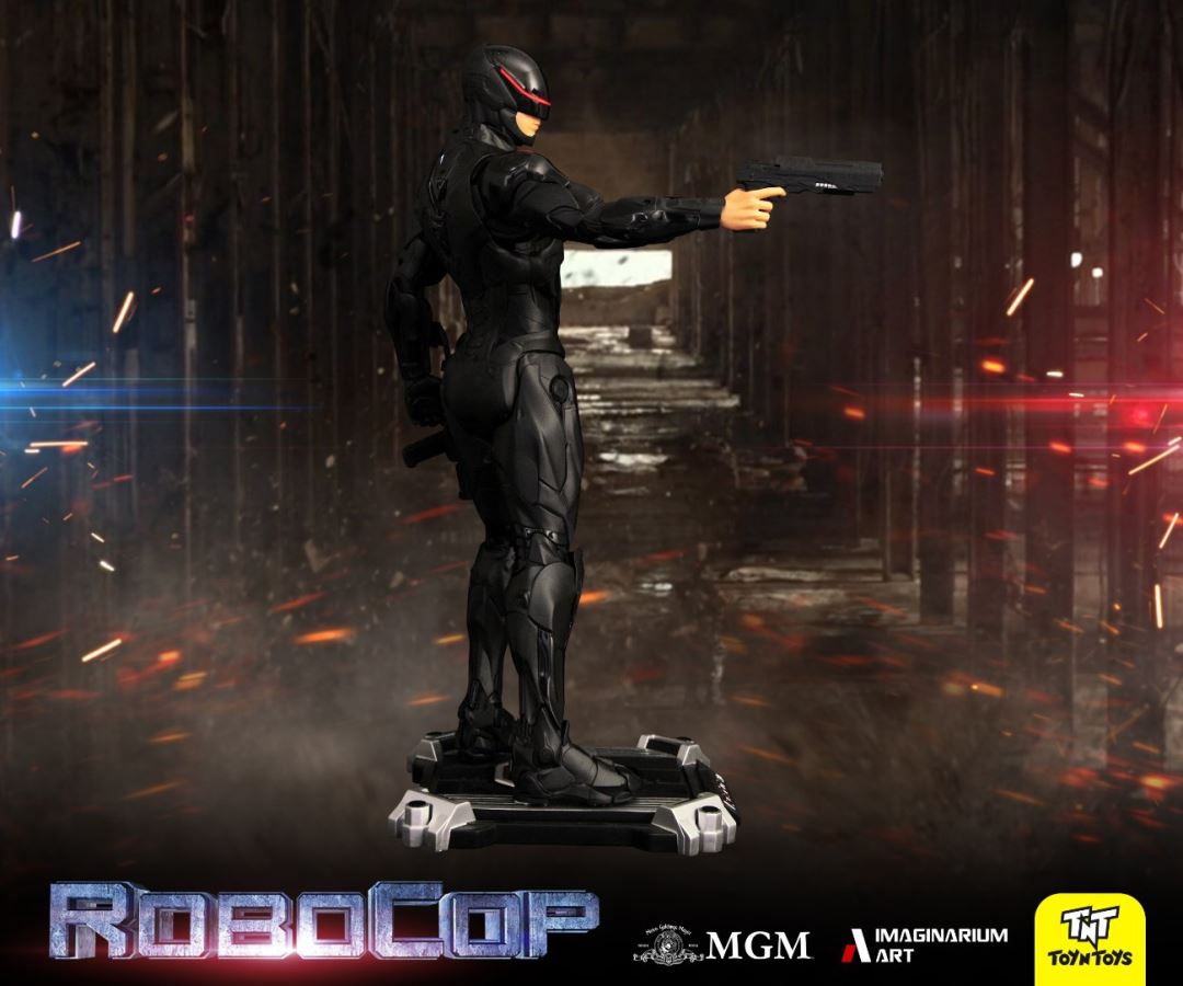 1/2 RoboCop 3.0 statue