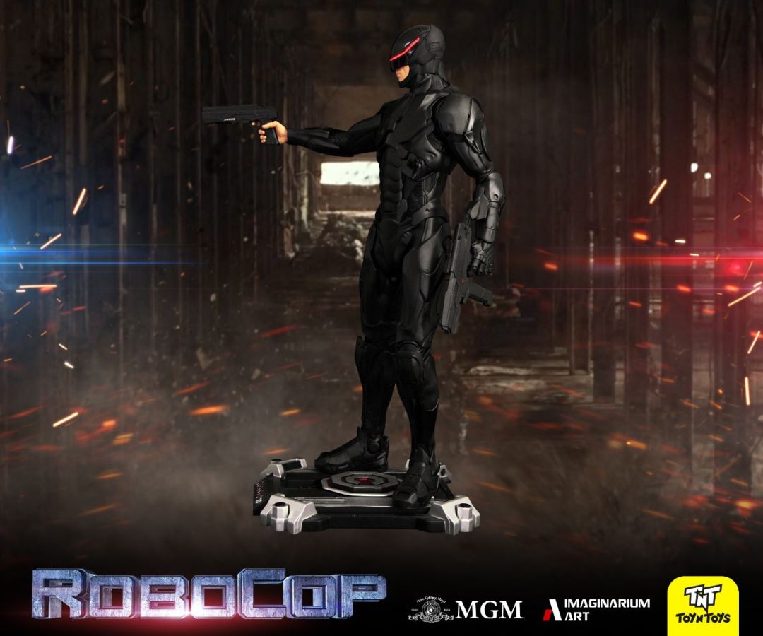 1/2 RoboCop 3.0 statue