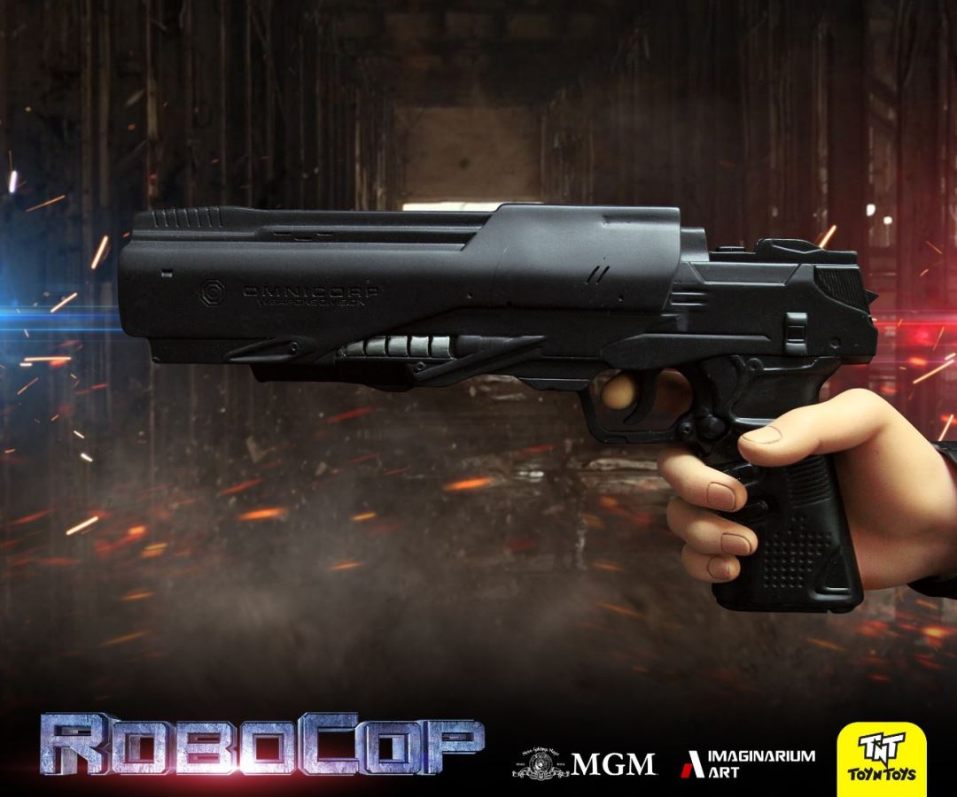 1/2 RoboCop 3.0 statue