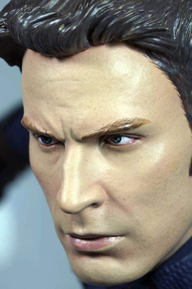 Captain America: Winter Soldier 1/4 Scale