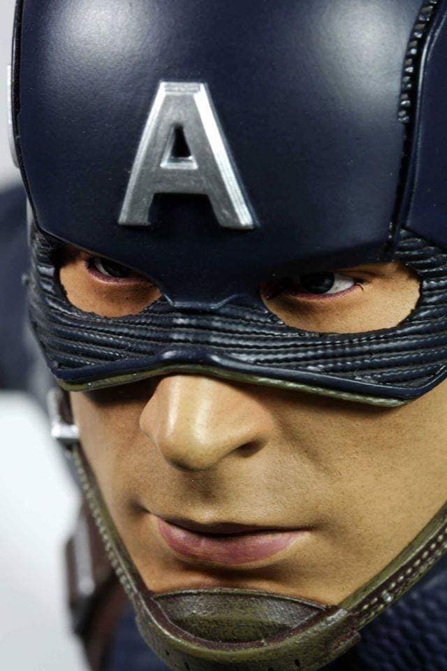 Captain America: Winter Soldier 1/4 Scale