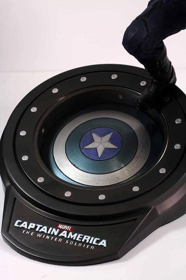 Captain America: Winter Soldier 1/4 Scale