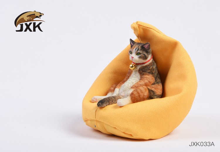 1/6 JXK033 The Beauty of Lazy Cat Series Short with Lazy Sofa