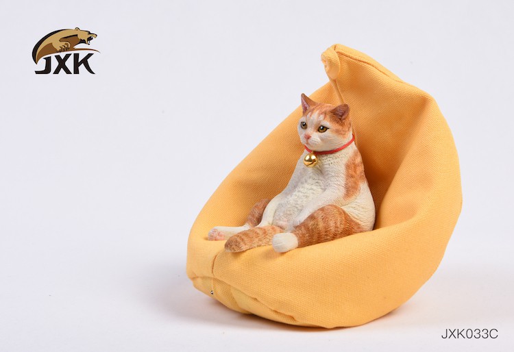 1/6 JXK033 The Beauty of Lazy Cat Series Short with Lazy Sofa