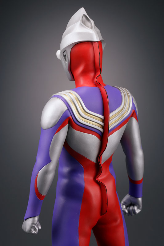 Character Classics Ultraman Tiga