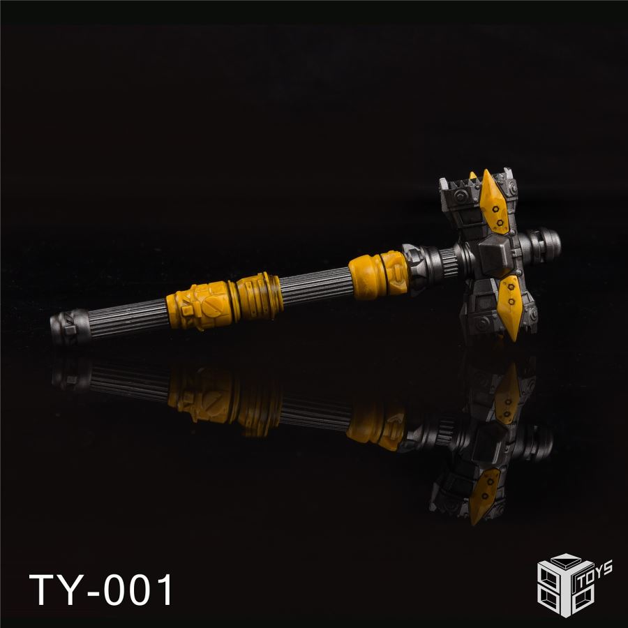 8-inch Bumblebee Accessories Kit