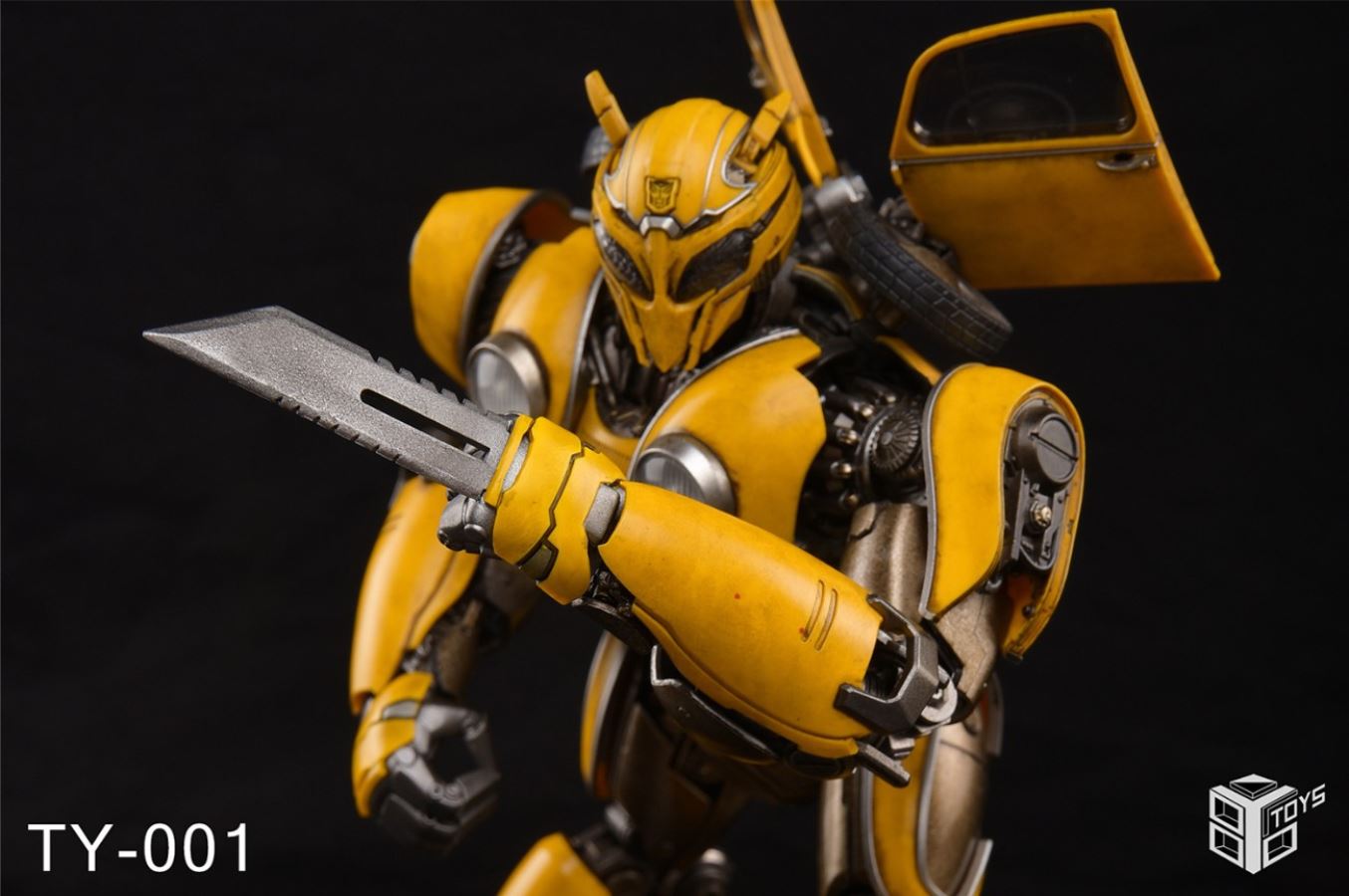 8-inch Bumblebee Accessories Kit