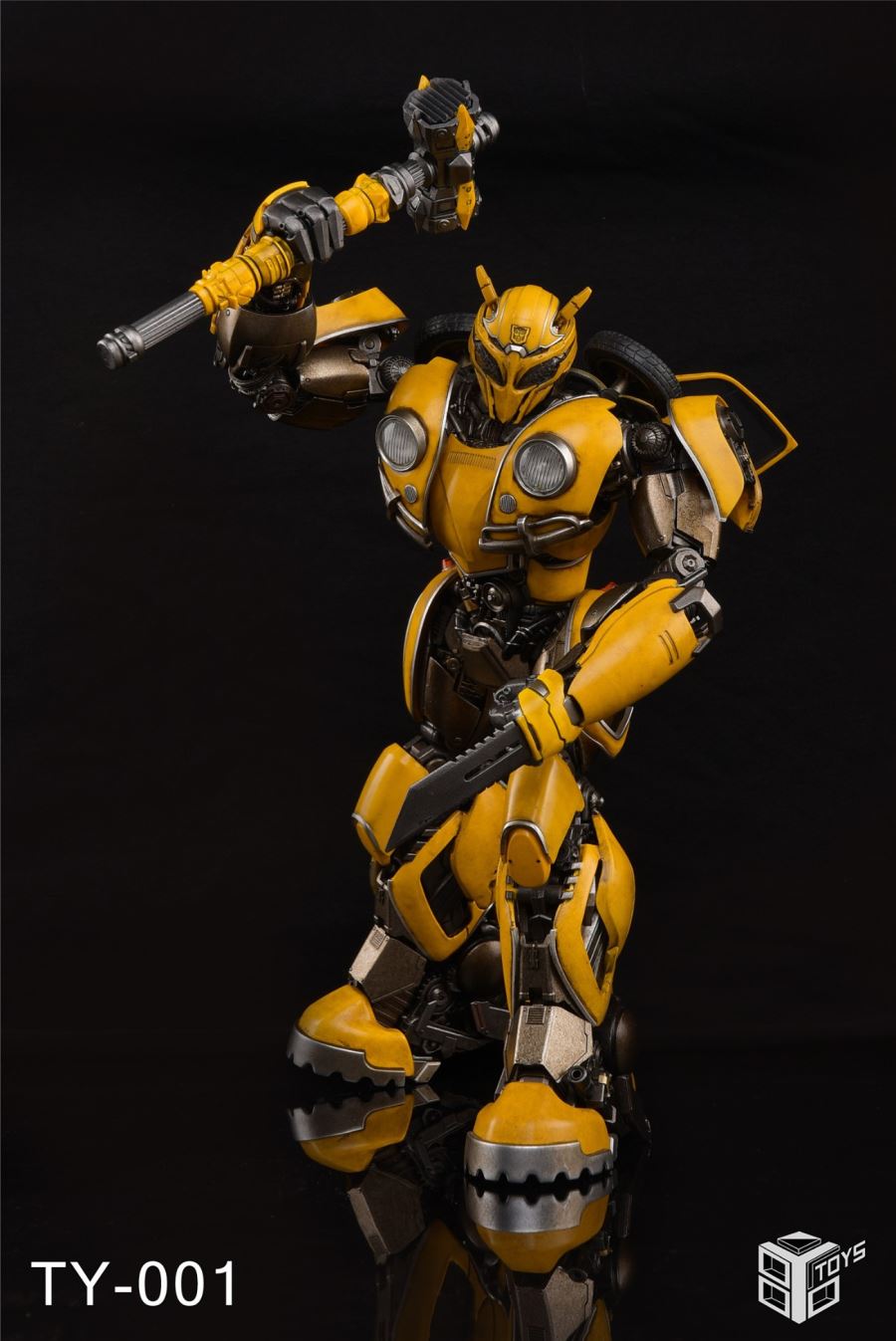 8-inch Bumblebee Accessories Kit