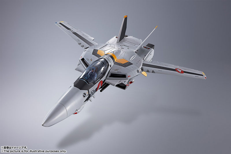 DX Chogokin VF-1S Valkyrie Roy Focker Special - The Super Dimension Fortress Macross