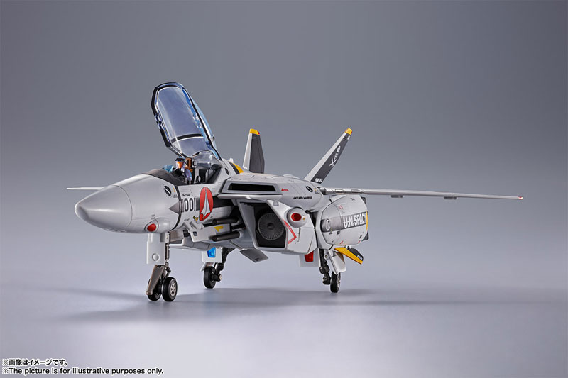 DX Chogokin VF-1S Valkyrie Roy Focker Special - The Super Dimension Fortress Macross