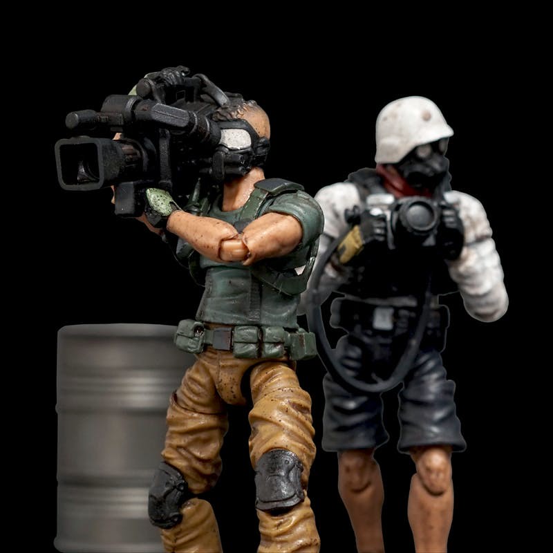FAV-A28 War Correspondent Set