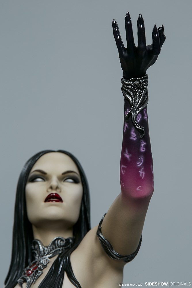 The Dark Sorceress - Guardian of the Void