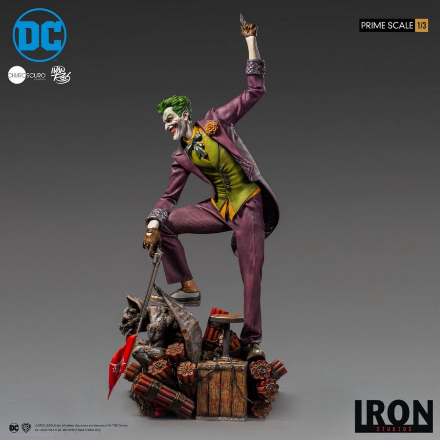 The Joker Prime Scale 1/3 - DC Comics by Ivan Reis
