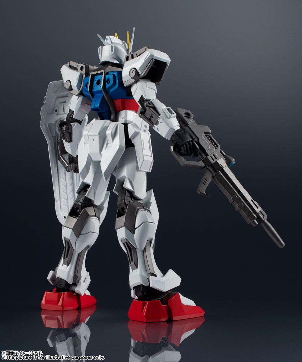 GUNDAM UNIVERSE GAT-X105 STRIKE GUNDAM