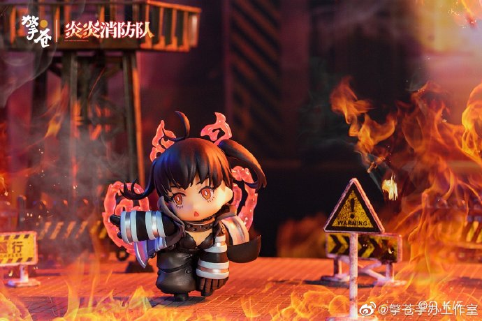 Fire Force - Maki Oze and Tamaki Kotatsu