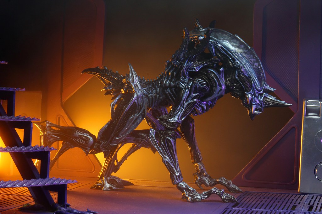 Ultimate Rhino Alien (Kenner Tribute)