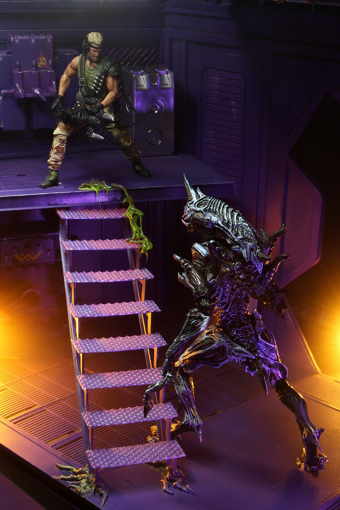 Ultimate Rhino Alien (Kenner Tribute)
