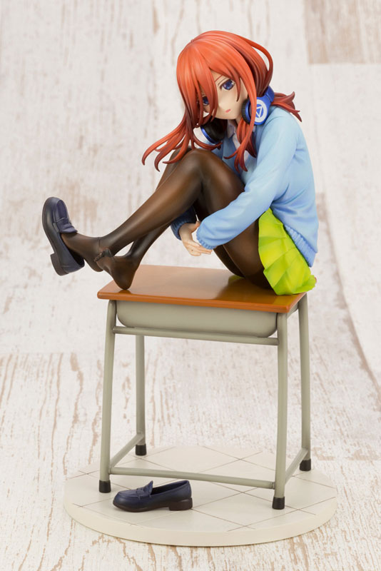 The Quintessential Quintuplets Miku Nakano 1/8